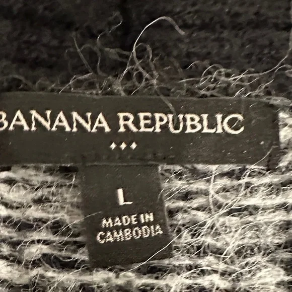 Banana Republic Fair Isles Black and Tan Patterned Alpaca Cardigan Sz L - Picture 10 of 10